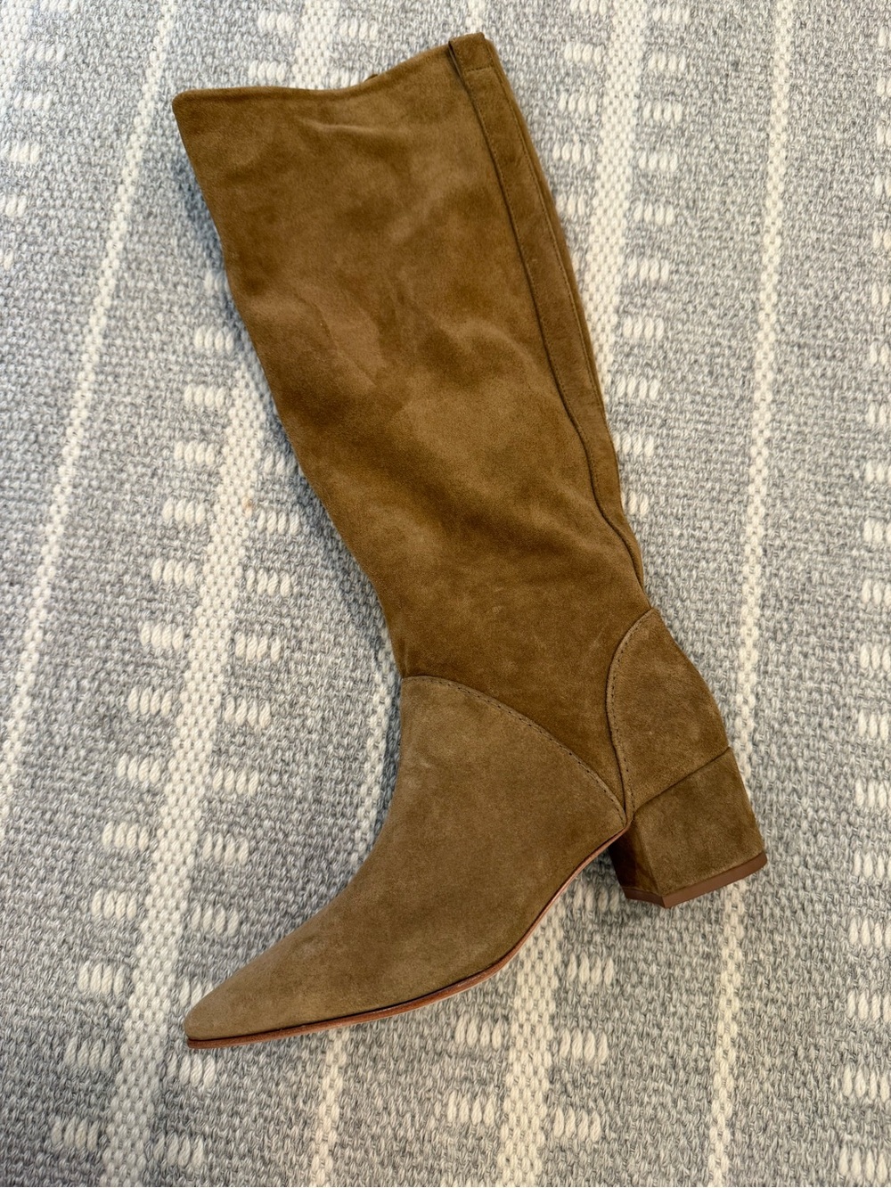 NWOT Bernardo Size 7 Suede Knee Boots in Cognac Brown - Picture 6 of 10